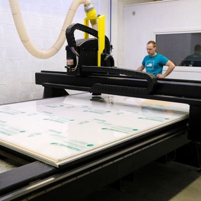 CNC-skärning mit CNC-fräs